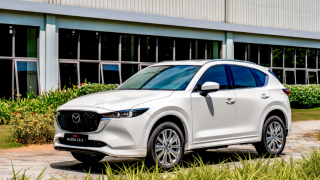 ‘Hàng hot’ Mazda CX-5 tăng giá, vẫn ‘đánh bại’ Ford Territory và Hyundai Tucson