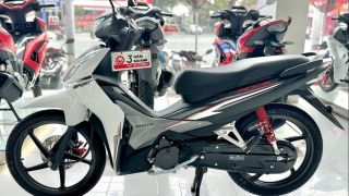 Bảng giá xe Honda Wave RSX FI 2025 tháng 4/2025: Giảm cực mạnh, đè bẹp Yamaha PG-1 vì rẻ hơn Future