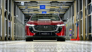 Mẫu sedan Mazda mới chính thức xuất xưởng, thiết kế ‘xịn xò’, náo loạn phân khúc sedan cỡ D 