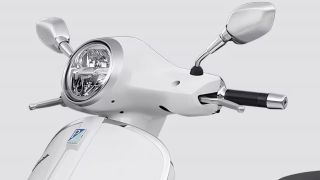 Hạ knock-out Honda SH, ‘huyền thoại xe ga’ mới ‘Made in Italy’ ra mắt, xịn hơn Air Blade, giá dễ mua