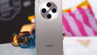 Đây là OPPO Find X8, vua nhiếp ảnh cỡ nhỏ, trên địch Galaxy S25, dưới đọ iPhone 16 Pro không lép vế
