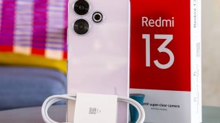 Vua giá rẻ Redmi 13 chỉ 3 triệu đầu tháng 5, ngoại hình đẹp như iPhone 16 Pro Max, camera xịn top 1