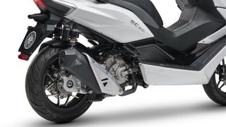 Quên Honda SH đi, ‘vua xe ga’ mới ‘Made in Italy’ ra mắt, thiết kế đẹp hơn hẳn Air Blade, giá cực rẻ