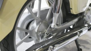 Quên Wave Alpha đi, Honda ra mắt ‘huyền thoại xe số’ 110cc mới xịn hơn cả Future và RSX, giá hấp dẫn
