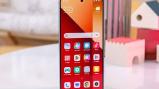 Chiến binh tầm trung Redmi Note 13 Pro 4G chốt deal 6 triệu, camera 200MP xịn như Galaxy S25 Ultra, quay chụp đỉnh nóc