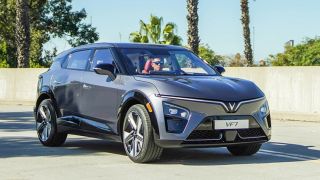 Vì sao VinFast VF 7 là chiếc SUV mang lại nhiều cảm xúc nhất tầm giá dưới 1 tỷ?