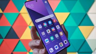 Đây là vua màn cong của Xiaomi, lật đổ vua tầm trung Galaxy A56, camera 200MP như Galaxy S25 Ultra