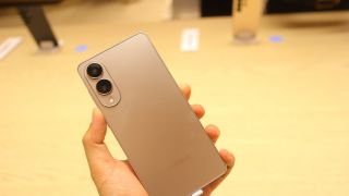 Galaxy S25 Edge chính thức ra mắt, thiết kế siêu mỏng, vẫn có camera tới 200MP, Galaxy AI mạnh mẽ