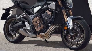 Honda chính thức ra mắt ‘đế vương côn tay’ mới cứng, xịn hơn Winner X và Yamaha Exciter, giá cực mềm