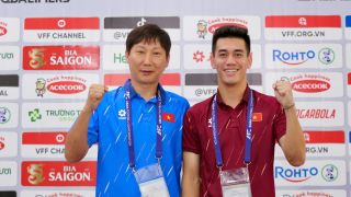 Tiến Linh nhận 'báo động đỏ', HLV Kim Sang-sik gây sốc ở danh sách ĐT Việt Nam