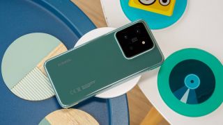 Giá đập hộp Xiaomi 14 fullbox giảm 5 triệu, có AI xịn như iPhone 16 Pro Max, rẻ áp đảo Galaxy S24, iPhone 15
