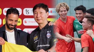 HLV Kim Sang-sik đón tin vui sau 'địa chấn' trước Man Utd, ĐT Việt Nam chốt 'thánh địa'