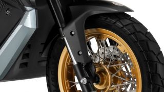 ‘Lật đổ’ Honda SH, ‘vua xe ga’ mới cứng ra mắt với giá cạnh tranh, có cả ABS 2 kênh, TCS và màn TFT