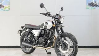 Tuyên chiến Yamaha Exciter và Honda Winner X, ‘hoàng đế côn tay’ 250cc mới ra mắt giá 55 triệu đồng