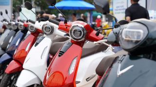 Người dùng Việt mê xe máy VinFast vì ‘mua dễ - đi rẻ’