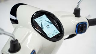 ‘Kẻ hủy diệt Honda Vision’ chính thức ra mắt giá 36 triệu đồng, trang bị đỉnh cao át vía cả SH Mode