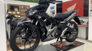 Bảng giá xe Honda Winner X tháng 6/2025 giảm gần 20 triệu đồng: Tung đòn chí mạng vào Yamaha Exciter