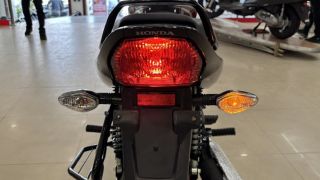 Tin xe cuối tuần: Honda mở bán ‘huyền thoại côn tay’ 125cc mới giá 22,8 triệu đồng, khắc chế Exciter