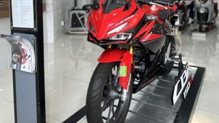 Tội gì mua Winner X hay Yamaha Exciter, Honda CBR150R được bán tại Việt Nam giá cực rẻ 52 triệu đồng
