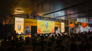 Chung kết realme Cup 2025: Eternity AOV lên ngôi vô địch và hành trình 'Make it real' đáng nhớ của cộng đồng esports VN
