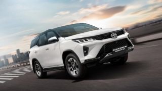 Toyota Fortuner Hybrid 2025 chính thức ra mắt, 'đe nẹt' Ford Everest và Hyundai Santa Fe với giá mềm