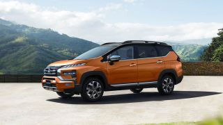 Giá xe Mitsubishi Xpander Cross lăn bánh giữa tháng 6/2025 cực kỳ hấp dẫn, khiến khách Việt dậy sóng