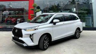 Giá lăn bánh Toyota Veloz Cross giảm sâu đầu tháng 7/2025, quyết lật đổ 'đế chế' Mitsubishi Xpander