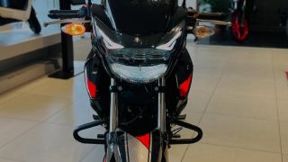 ‘Huyền thoại bóng đêm’ 160cc mới chính thức về đại lý giá 35 triệu đồng: Hạ đo ván cả Honda Winner X