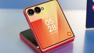 Galaxy Z Flip 7 và Galaxy Z Flip 7 FE ra mắt với mức giá hấp dẫn, trang bị ấn tượng, AI đỉnh