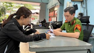 Người phụ nữ bị trói tay chân, xát bột ớt rồi cướp mất 300 triệu, công an phát hiện sự thật khó tin