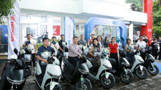 Xe máy điện cao cấp Honda CUV e: chính thức bàn giao đến những khách hàng đầu tiên