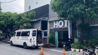Nhân viên khách sạn ở TP.HCM tá hỏa phát hiện khách đã tử vong trong tư thế lạ ở phòng tắm 