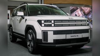 Hyundai Santa Fe bản giá rẻ 2025 ra mắt chỉ 800 triệu đồng: Chất hơn Ford Everest và Toyota Fortuner
