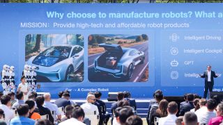 OMODA & JAECOO giới thiệu AiMOGA – Bước đột phá kết hợp ô tô và robot hình người, mở ra kỷ nguyên bán hàng thông minh