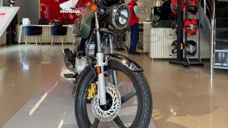 Tin xe máy 1/8: Honda mở bán ‘huyền thoại côn tay’ 150cc mới chất hơn Winner X, giá 37,5 triệu đồng