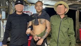Gã buôn bán người trốn truy nã bằng vỏ bọc bình dị khó tin, công an ập vào bắt giữ ở nơi bất ngờ
