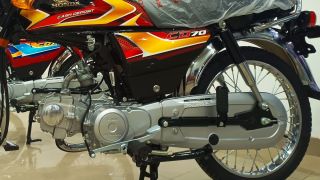 Tin xe cuối tuần: Honda ra mắt ‘huyền thoại côn tay’ giá 13 triệu đồng, khắc chế cứng Yamaha Exciter