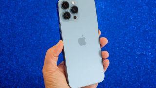 iPhone 13 Pro Max được săn đón với giá chỉ hơn 13 triệu nhưng mạnh không kém iPhone 16 Pro Max mấy