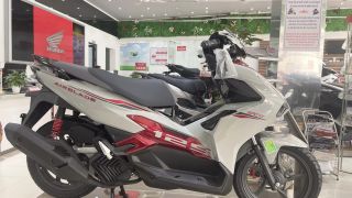  Bảng giá xe Honda Air Blade 2025 giữa tháng 8/2025 giảm sập sàn: Đại lý chơi lớn quyết hạ đo ván xe điện