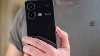 Redmi Note 13 4G giá hơn 3 triệu, kèm camera 108MP, vua camera Android giá rẻ, lấn át iPhone 16