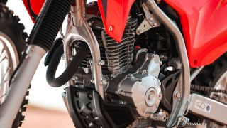 Honda ra mắt ‘tân binh côn tay’ đẹp mê ly, trang bị áp đảo Winner X và Yamaha Exciter, giá cực 'mềm'