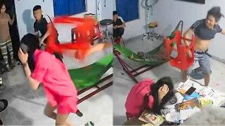 Uẩn khúc khiến người anh cầm ghế đánh em gái dã man, đã rõ lý do cả gia đình không một ai can ngăn