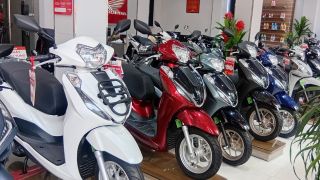 Bảng giá xe máy Honda tháng giữa 8/2025 đồng loạt 'chạm đáy': Đại lý giảm giá chơi tất tay với xe điện