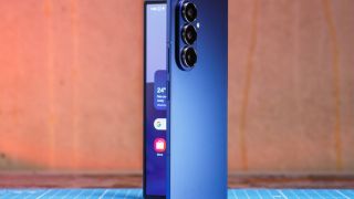 Cập nhật giá Galaxy Z Fold7 cuối tháng 8: Tiếp tục hạ sâu ‘nghênh chiến’ iPhone 17 Pro Max