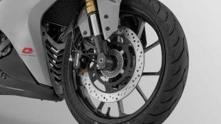 ‘Vua côn tay’ mới giá 59 triệu đồng ra mắt, có ABS 2 kênh át vía Yamaha Exciter và Honda Winner X