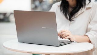 ASUS phổ cập laptop AI tại Việt Nam, hoàn thiện dải sản phẩm Vivobook S14 với đầy đủ phiên bản Intel, AMD và Snapdragon