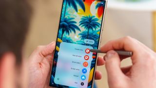 Galaxy S24 Ultra giảm hơn 12 triệu, siêu rẻ cuối tháng 8, vẫn là AI Phone xịn vượt mặt iPhone 16 Pro Max
