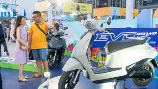 VinFast Evo Grand: Cốp ‘khủng’, đi 262 km nhưng giá chỉ rẻ bằng một nửa xe xăng cùng cỡ