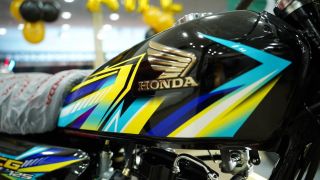 Tin xe máy 7/9: ‘Huyền thoại côn tay’ 125cc của Honda ra mắt, chất hơn Winner X, giá 19,5 triệu đồng