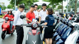 Khách hàng Việt nói về VinFast Evo Lite Neo: Thiết kế không lỗi mốt, ‘lợi chồng lợi’ về chi phí